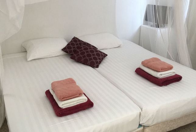 Preview c bedroom 3 2 single beds villa breeze curacao